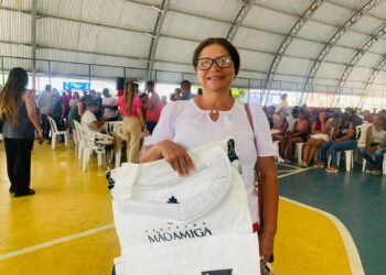 Governo de Sergipe reforça assistência dos agricultores com entrega dos cartões Mão Amiga em Cristinápolis