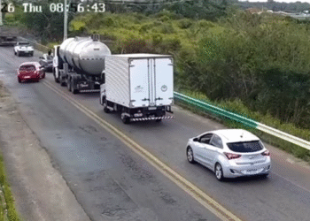 Ultrapassagem proibida em faixa dupla é flagrada na SE-270 e coloca motoristas em risco