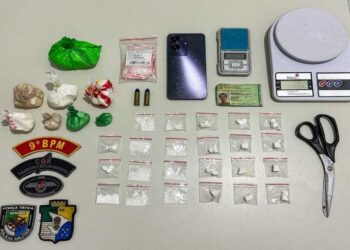 Homem é preso com cocaína, munições e balanças de precisão em Capela