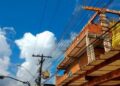 Reformas e pinturas próximas à rede elétrica exigem cuidados para evitar acidentes